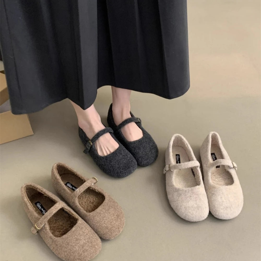 "Elegant Winter Fleece Ballet Flats for Women - Plush Mary Jane Loafers"