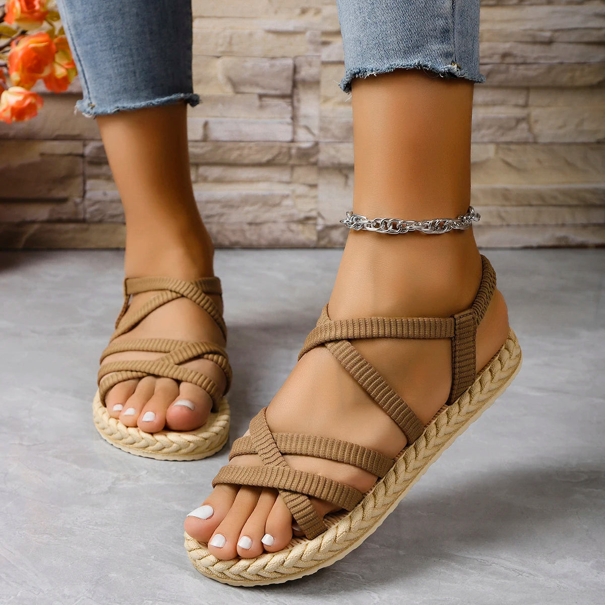 Women's fashion trend strap non-slip wear comfortable soft soled flat sandals