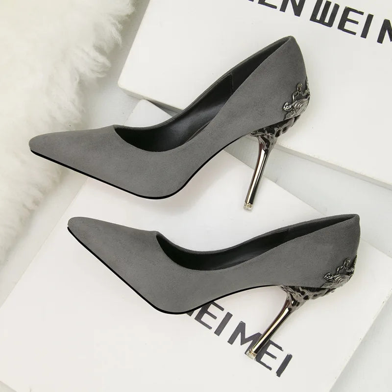 "Elegant Carved Metal Heels Wedding Pumps for Women - Stylish Pointy Toe High Heel Shoes"