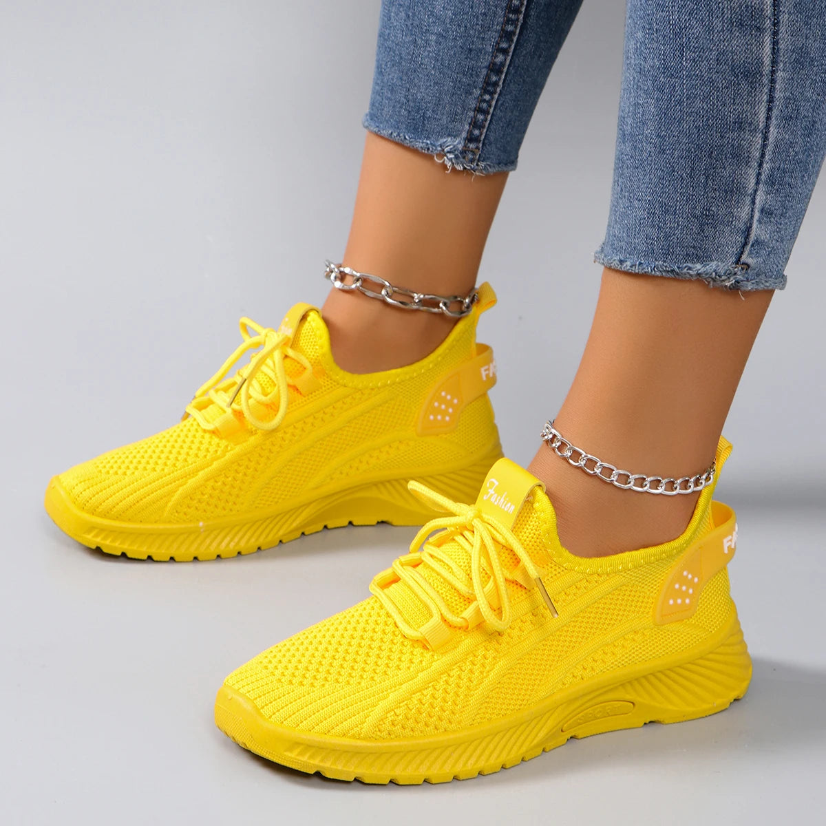 "Fashionable Women's Lightweight Breathable Non-Slip Casual Sports Shoes for Active Lifestyle"