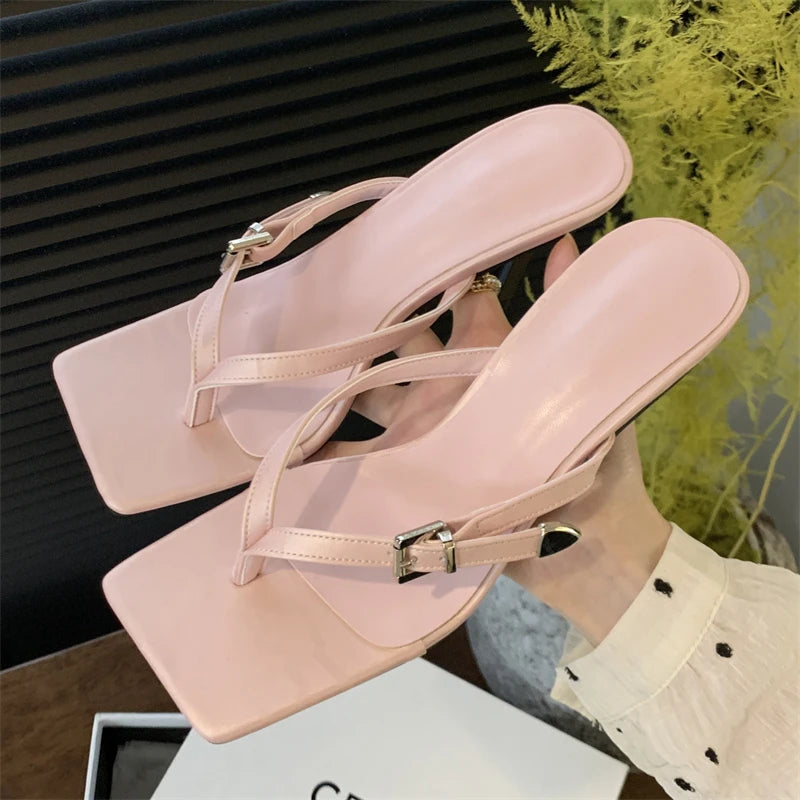 "Summer Fashion Gladiator Sandals: Women's Clip Toe Buckle Slippers with Thin Heels"