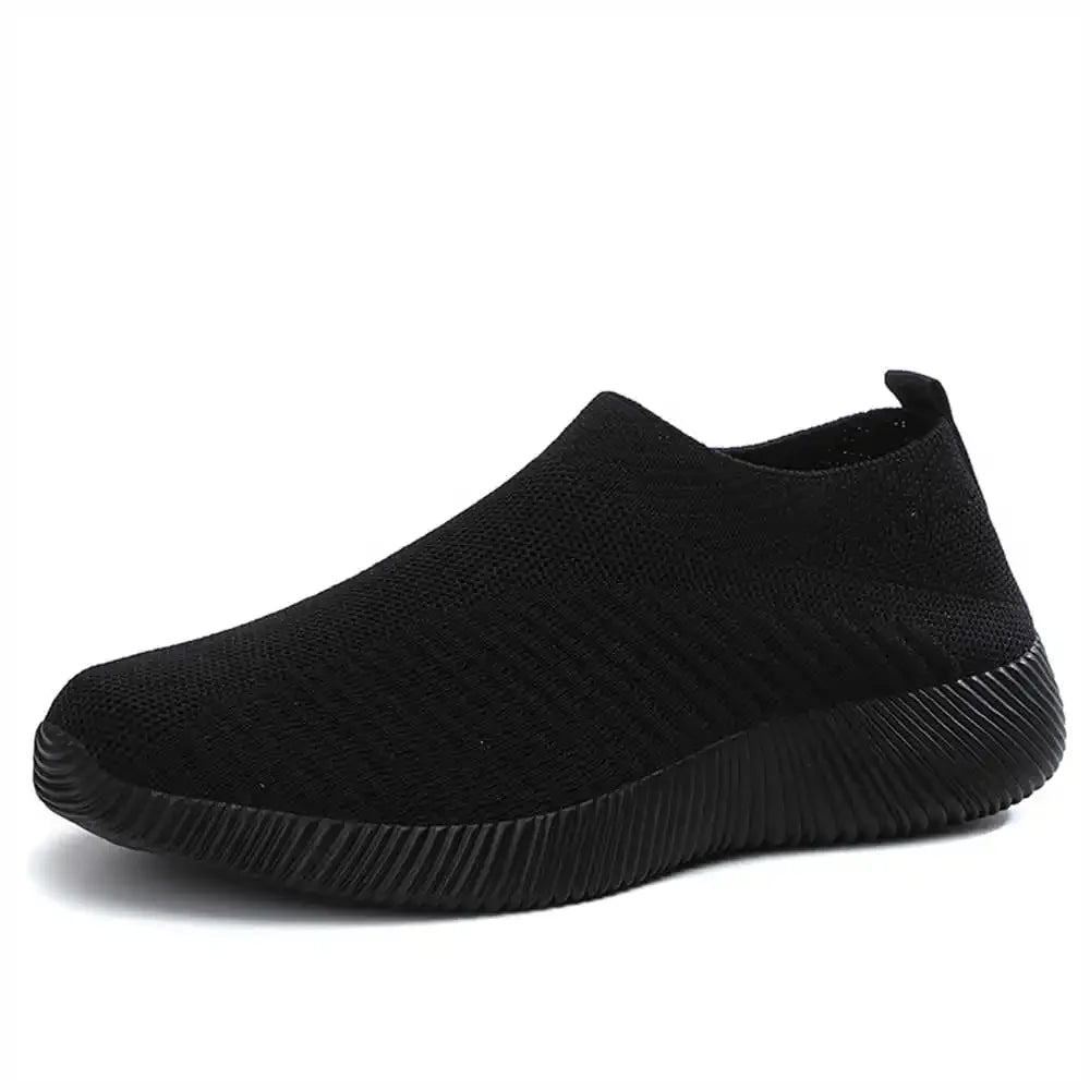 "Stylish Flat Sole Lace-Free Slip-On Sneakers for Effortless Comfort"