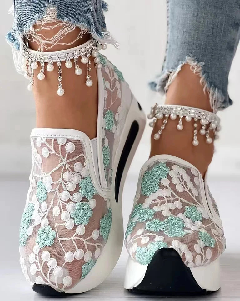 "Floral Embroidery Mesh Slip-On Sneakers for Women - Comfy Heeled Casual Shoes"