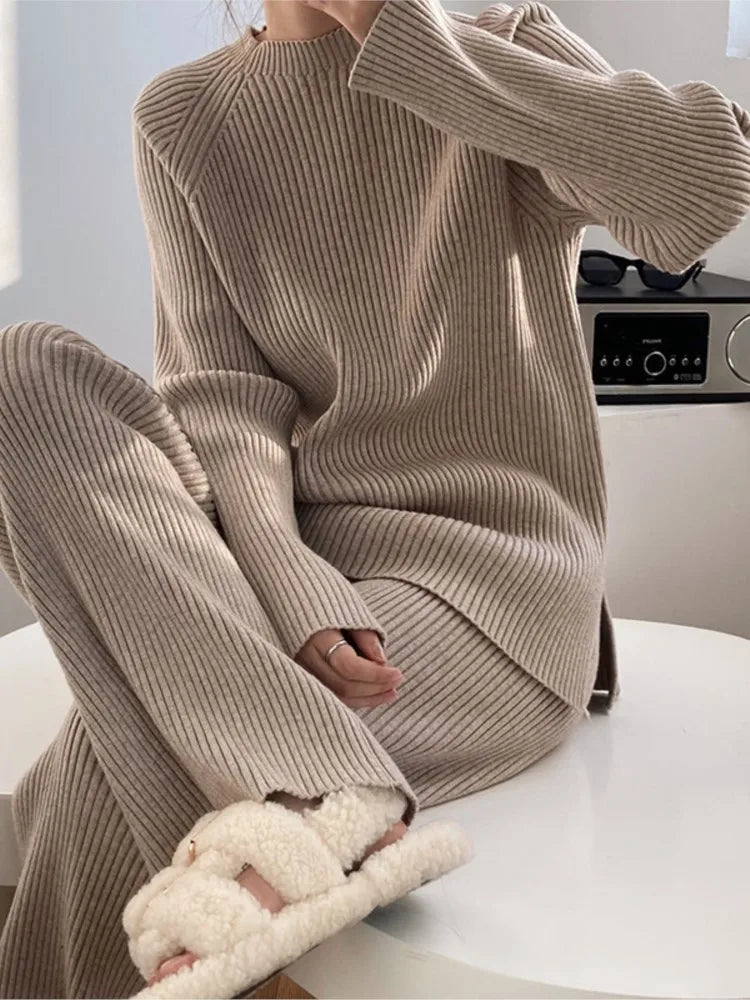 Cozy Knitted Sweater and Trouser Two-Piece Tracksuit Style!