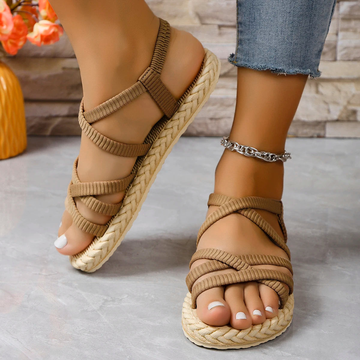 Women's fashion trend strap non-slip wear comfortable soft soled flat sandals