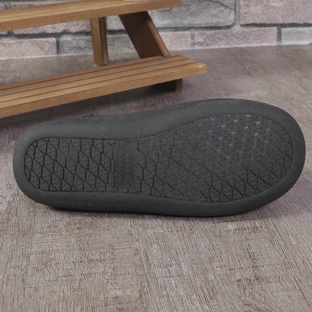 Women's Warm Casual Slip-on Loafers Plush Sneakers Lightweight Fashion Shoes