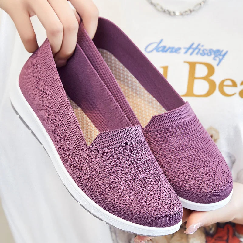 "Women's Summer Casual Breathable Flat-Soled Soft-Sole Mother Shoes"