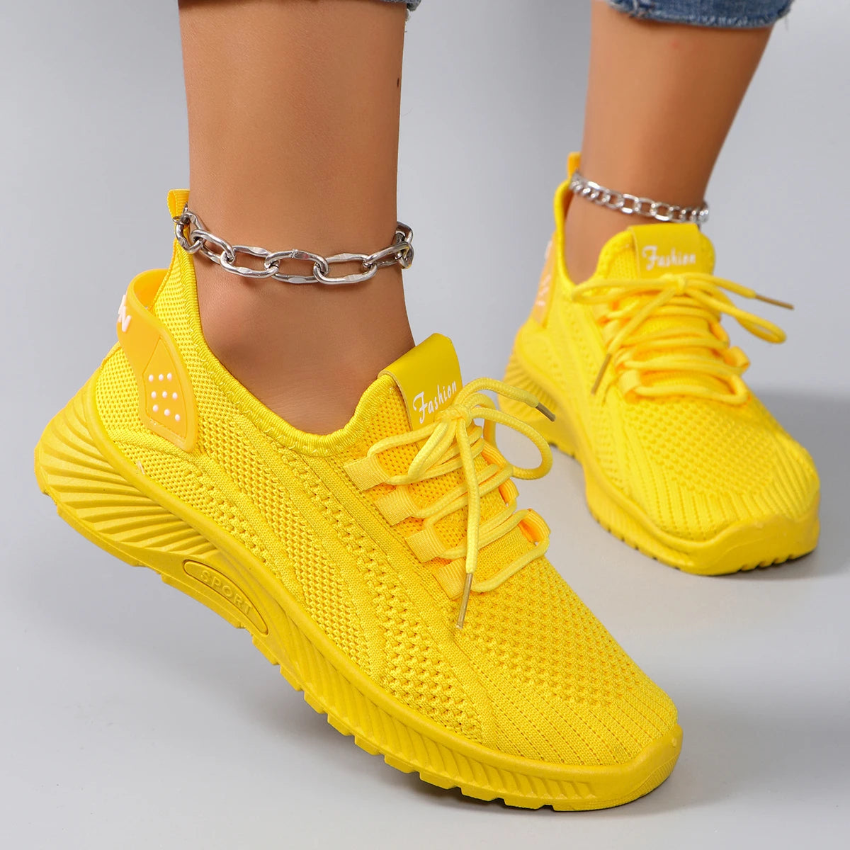 "Fashionable Women's Lightweight Breathable Non-Slip Casual Sports Shoes for Active Lifestyle"