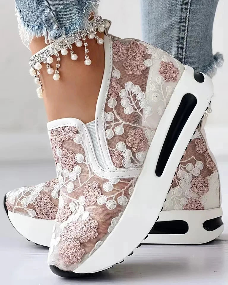 "Floral Embroidery Mesh Slip-On Sneakers for Women - Comfy Heeled Casual Shoes"